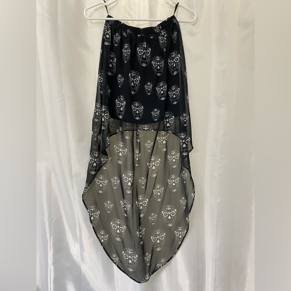 High-Low Black Sugar Skull Print Maxi Skirt